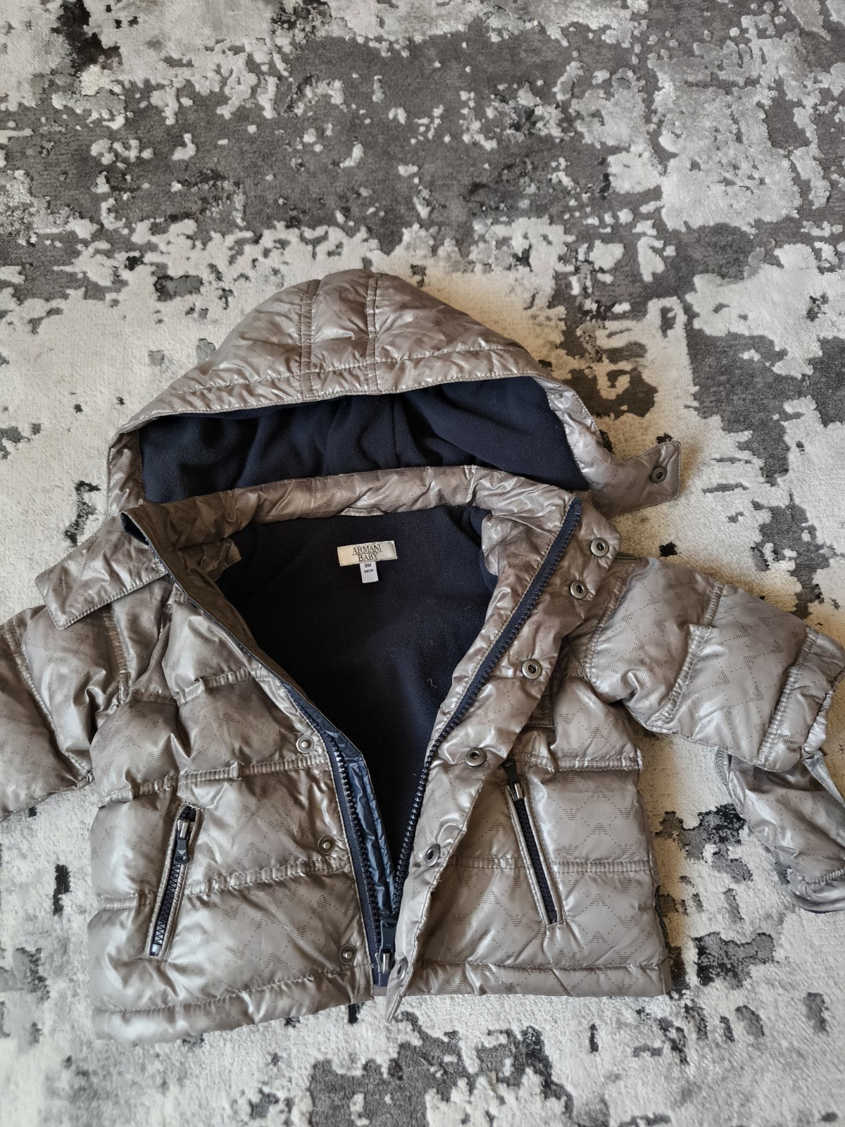 Kids ARMANI BABY Down Jacket + Puffer Pants + Gloves Size 9 Month (68 cm ) 8